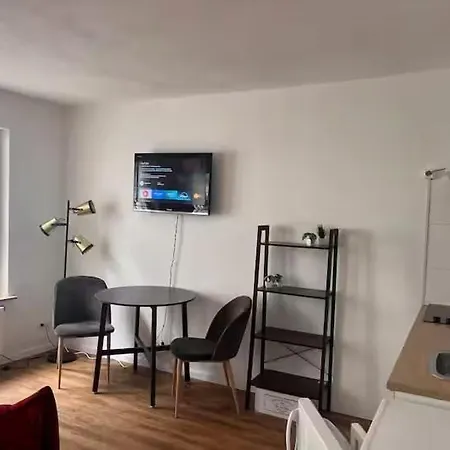 Zentrale Schoene In Der Altstadt Mit Balkon Apartmán *