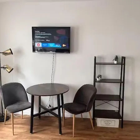 Zentrale Schöne In Der Altstadt Mit Balkon *
